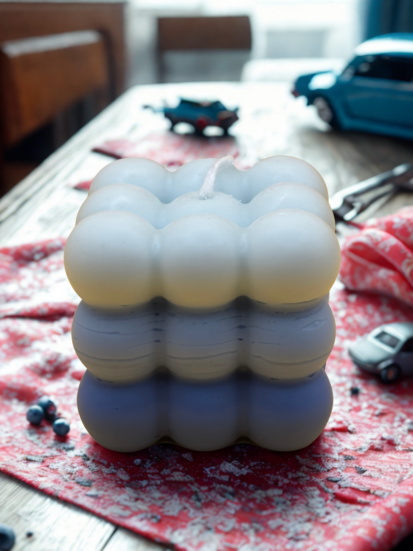 Stacked Bubble Candle