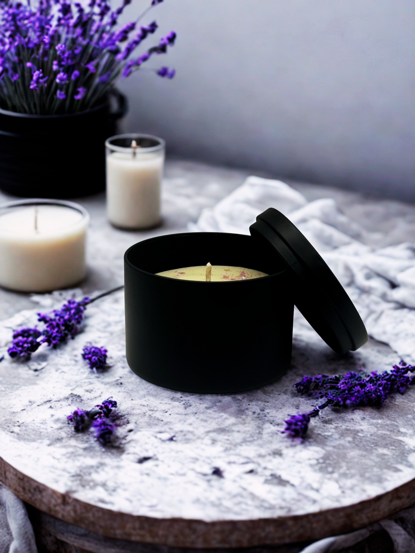 8oz Black Tin Candle