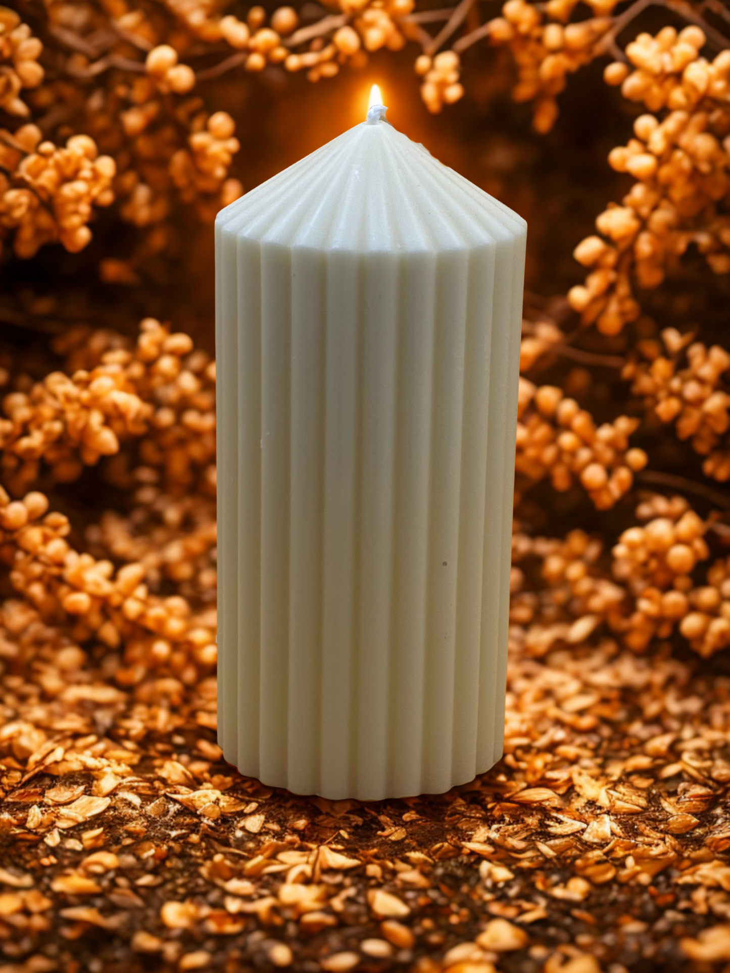 Large Ribbed Candle